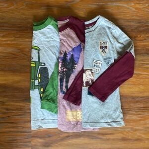 Bundle of long sleeve tees